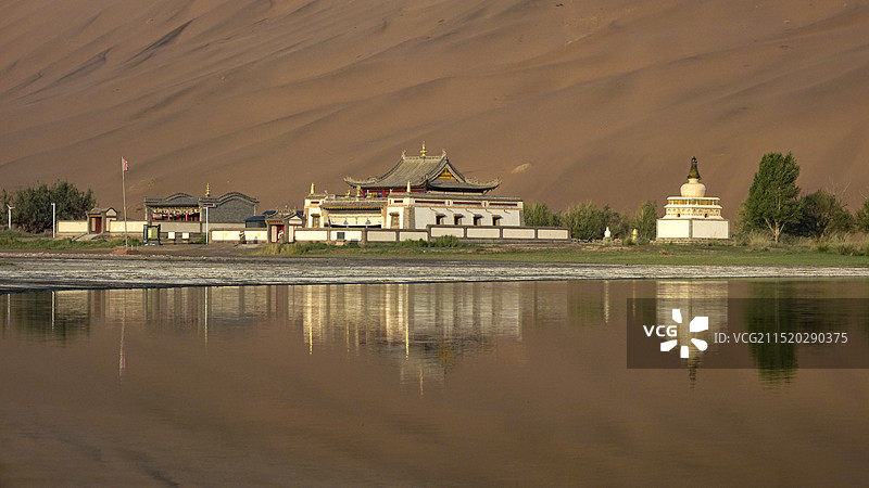 巴丹吉林庙图片素材