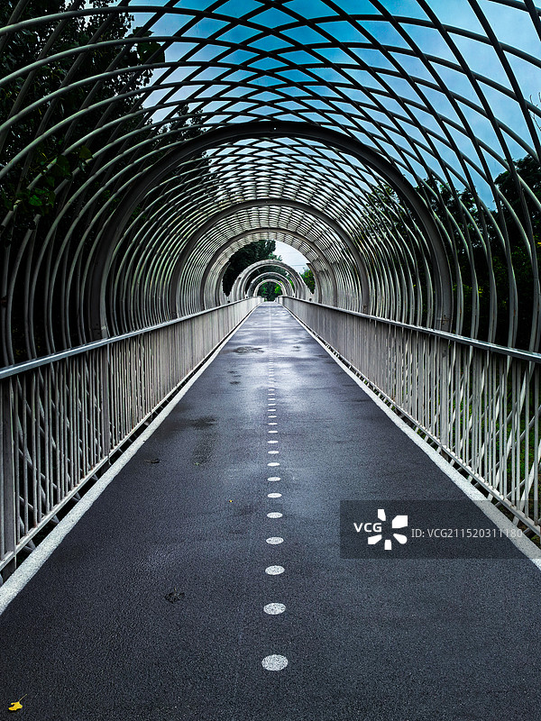 桥归桥，路归路图片素材