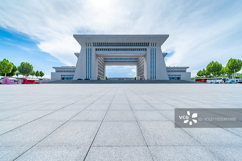 新疆霍尔果斯市地标中哈合作中心国门景区图片素材