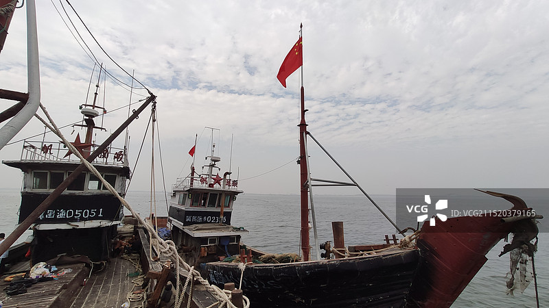 东戴河海上渔船图片素材
