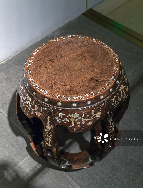 嵌螺钿琴凳 清 南京博物院历史馆藏图片素材