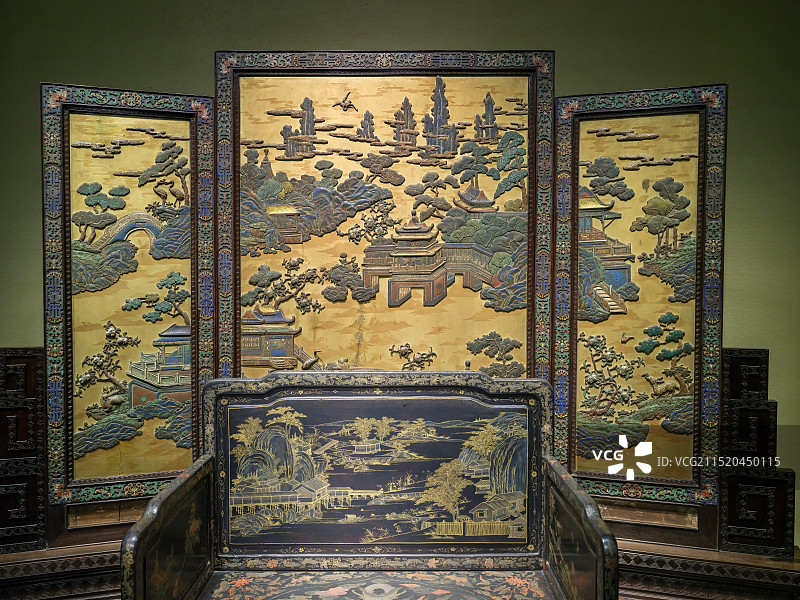正面珐琅背面黑漆描金大座屏 黑漆描金龙纹山水纹宝座 清 南京博物院历史馆藏图片素材
