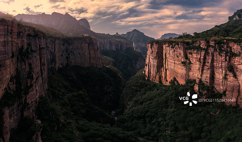 峡谷晨曦◆锡崖沟◆南太行图片素材