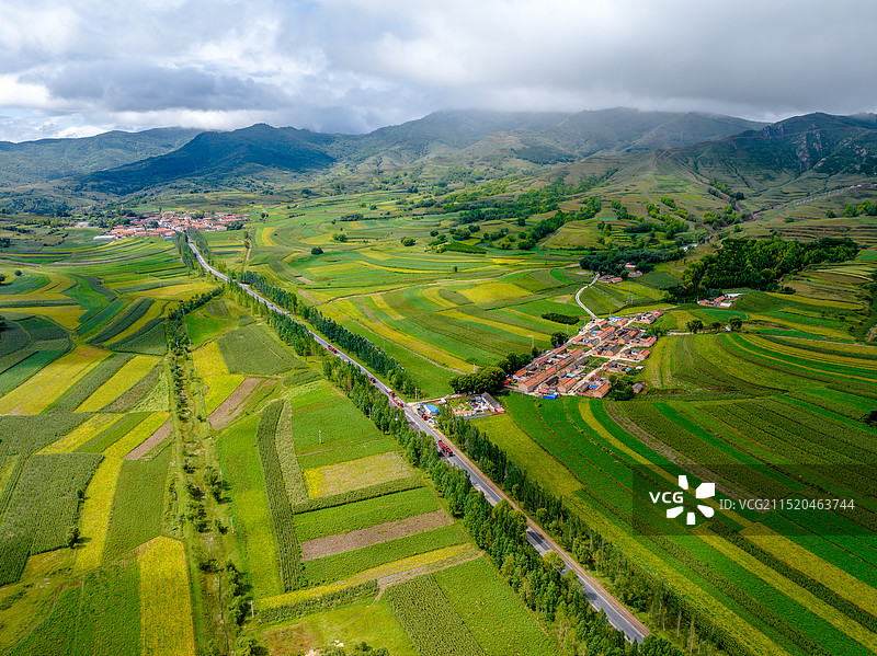 山西省岚县秀美田园风光图片素材