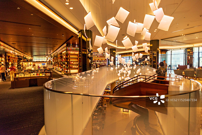 书的海洋——西安高新CBD里的书屋图片素材