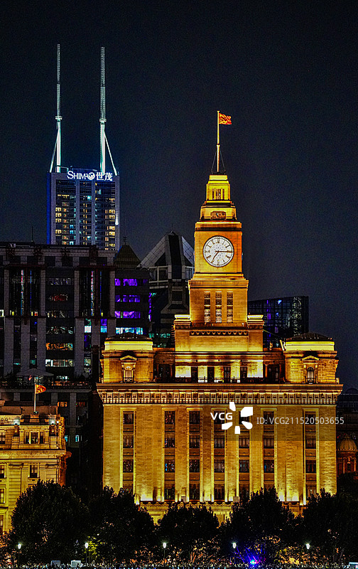 上海外滩海关大楼钟楼夜景灯光图片素材
