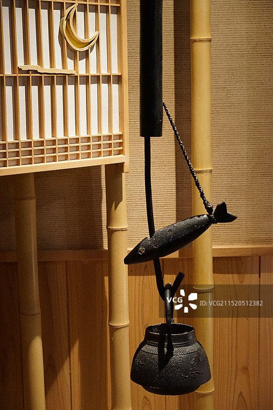 日本箱根，三河屋温泉旅馆，室内装饰，日式烧水壶图片素材