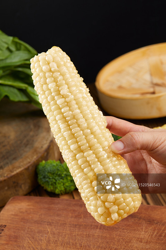 玉米 白糯玉米 玉米棒子 东北糯玉米 糯玉米 牛奶玉米 白糯玉米棒图片素材