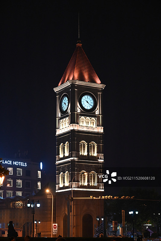 天津意大利风情区夜景 西洋钟楼图片素材