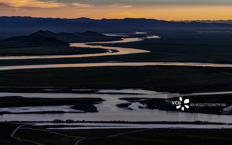 若尔盖九曲黄河日落图片素材