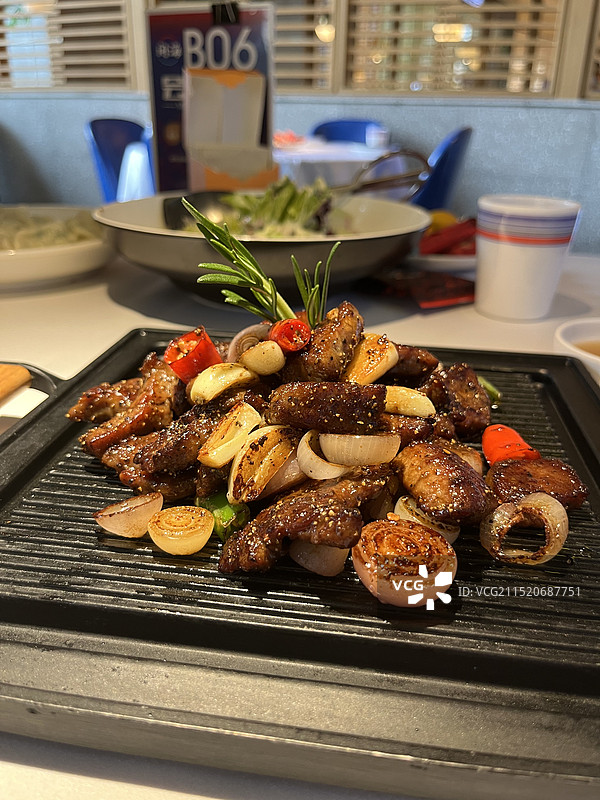 黑胡椒炒西冷牛排图片素材