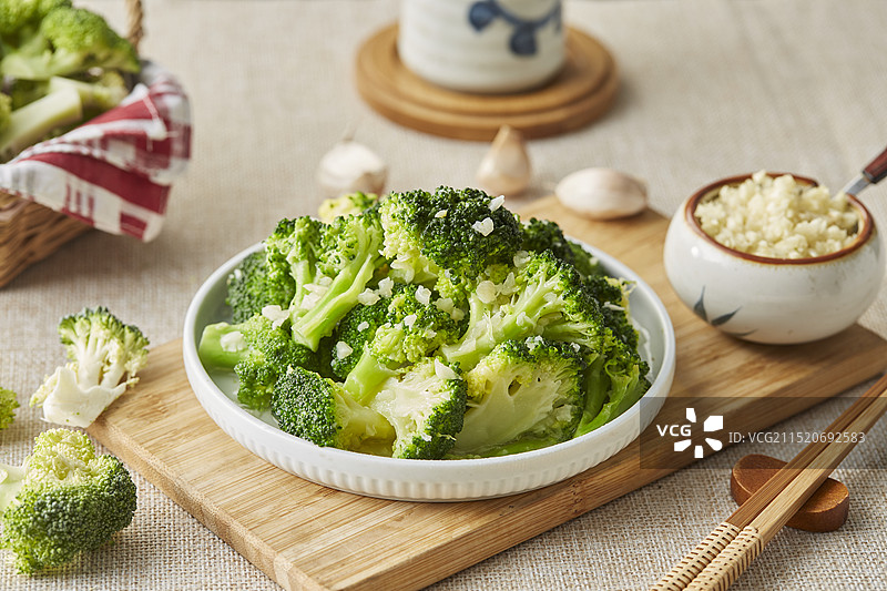 绿色蔬菜 蒜蓉西兰花图片素材