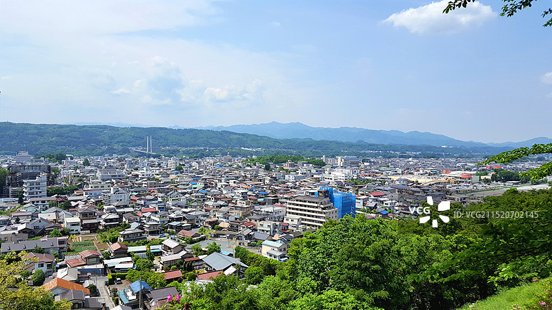 日本埼玉县秩父市，从羊山公园眺望秩父市图片素材