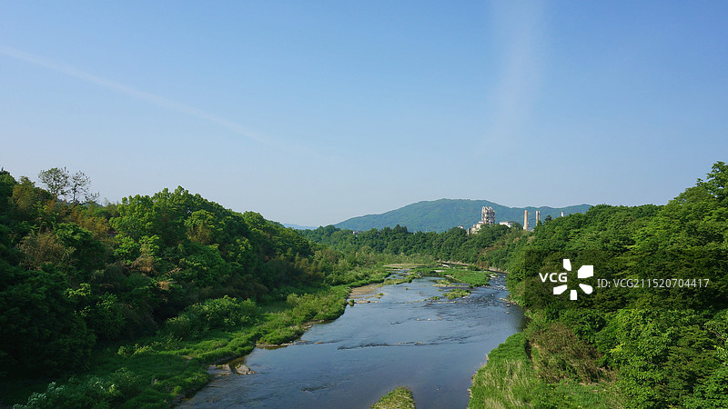 日本埼玉县秩父市，从秩父市传过的荒川图片素材