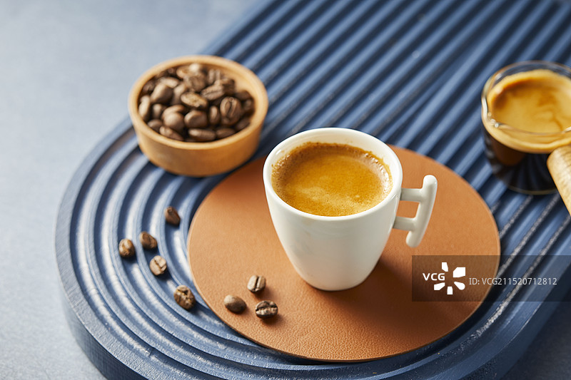 一杯香浓的意式浓缩咖啡图片素材