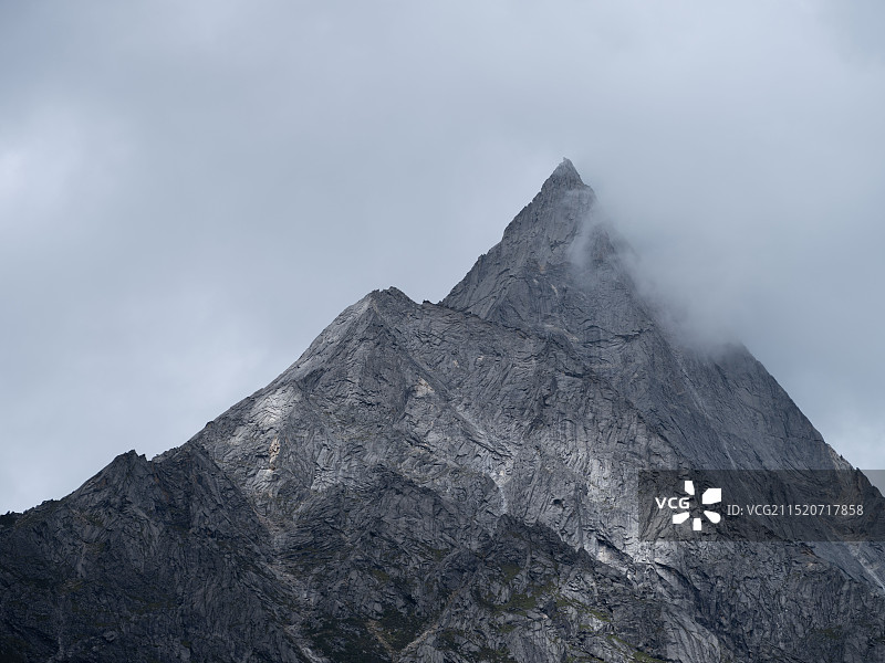 婆缪峰图片素材