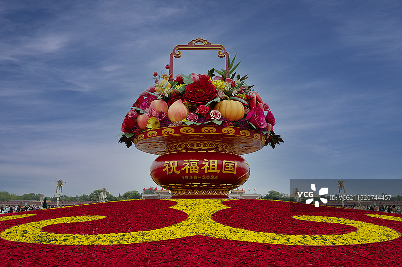 精美的广场大花篮图片素材