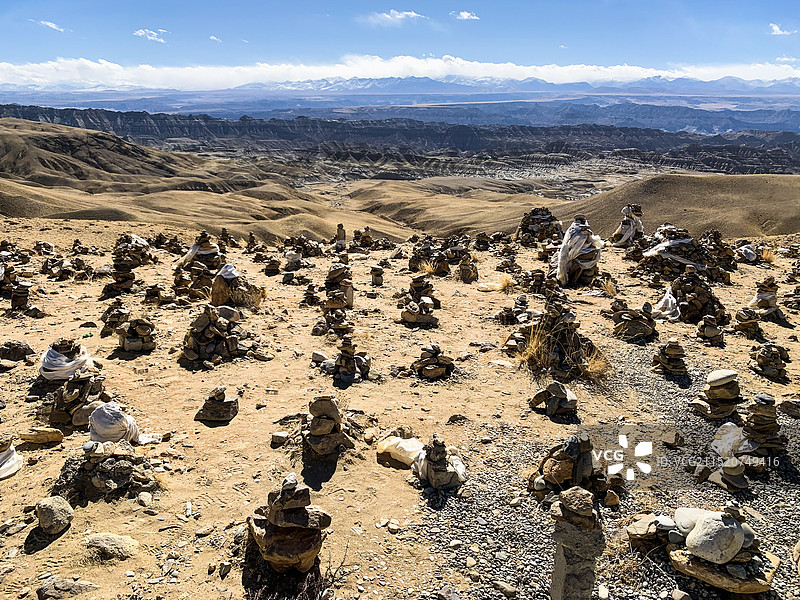 西藏阿里地区玛尼堆图片素材