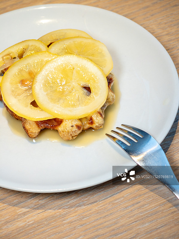 酸甜可口的柠檬华夫饼图片素材