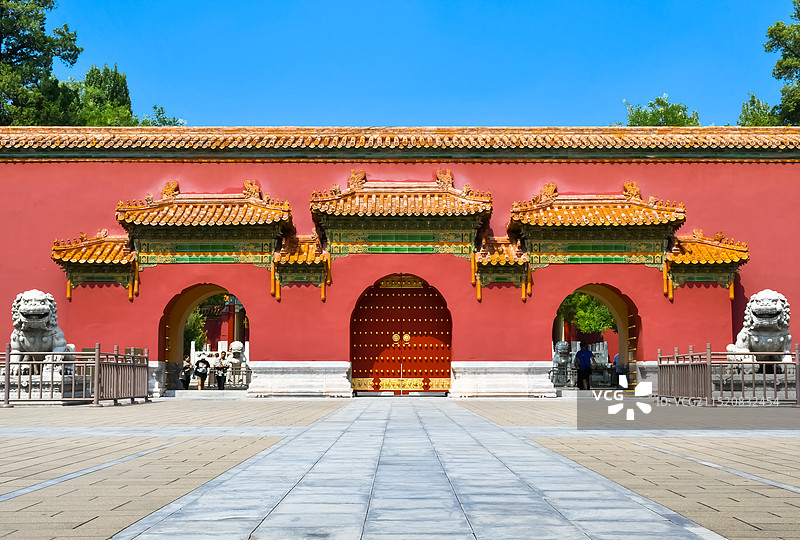 北京景山公园寿皇殿门口建筑图片素材