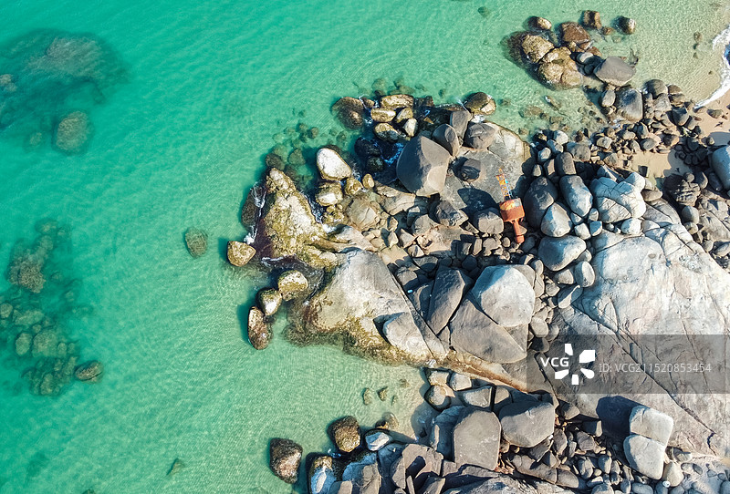 航拍海南文昌小澳湾， 铜鼓岭佛光寺前夏季海景图片素材