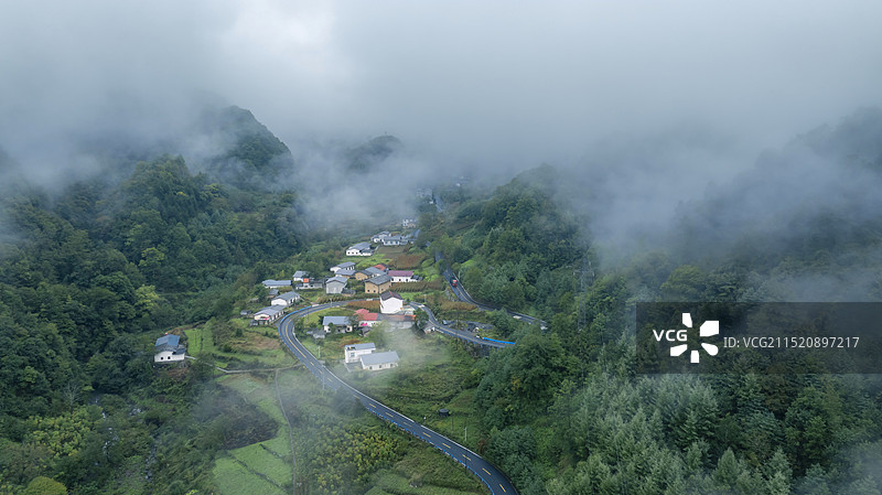 田园颂歌——陕西平利县八仙镇金家坡图片素材