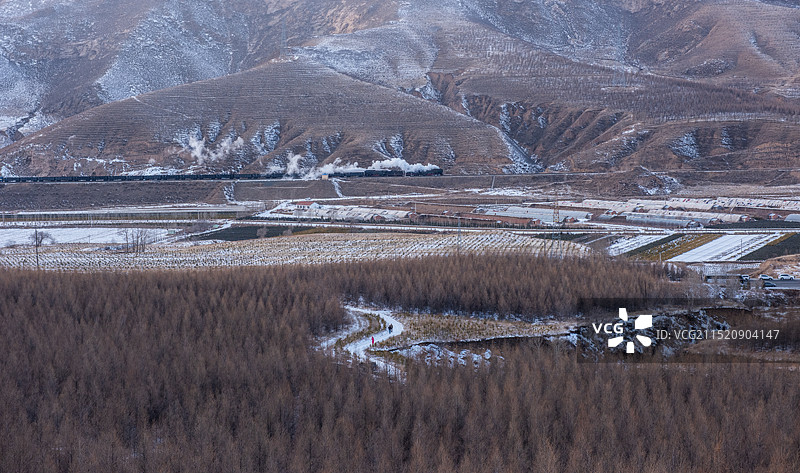 中国内蒙古赤峰市克什克腾旗蒸汽机车冬季风光摄影图片素材
