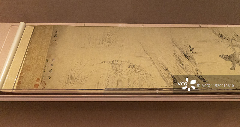 北京“故宫博物院藏历代人物画特展”：元 佚名 九歌图卷（纸本，墨笔；图中依次绘出《九歌》所塑造的形象图片素材