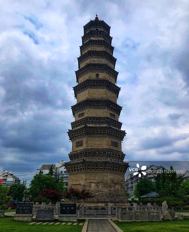 全国重点文物保护单位-山东滕州龙泉塔图片素材