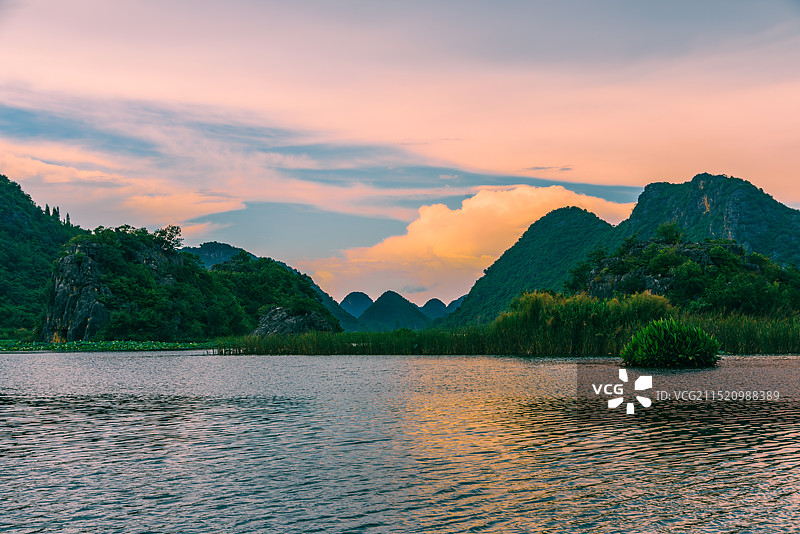普者黑天鹅湖夕阳图片素材