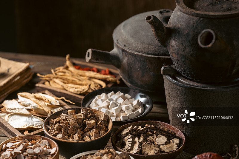 静物药锅和中药材图片素材