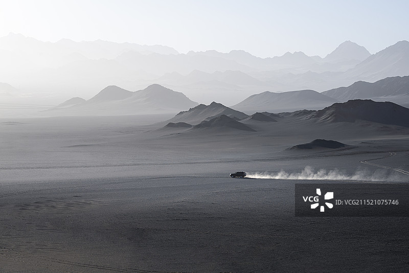 青海茫崖黑独山自然风光图片素材