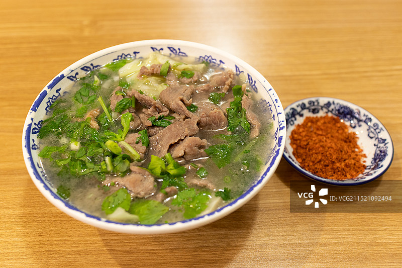 乐山苏稽跷脚牛肉，四川传统特色美食小吃清汤翘脚牛肉，舌尖上的美味川菜静物特写图片素材