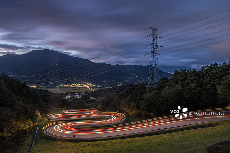 山路弯弯2图片素材