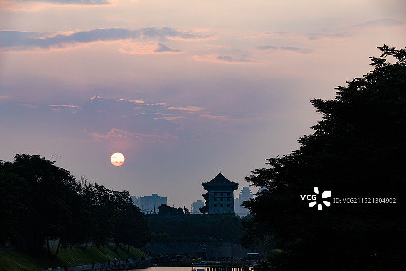 西安永宁门日出图片素材