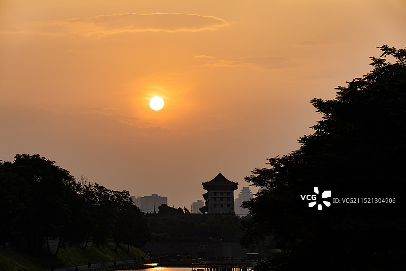 西安永宁门日出图片素材