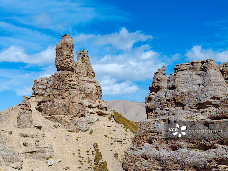 航拍新疆和静县天山石林图片素材