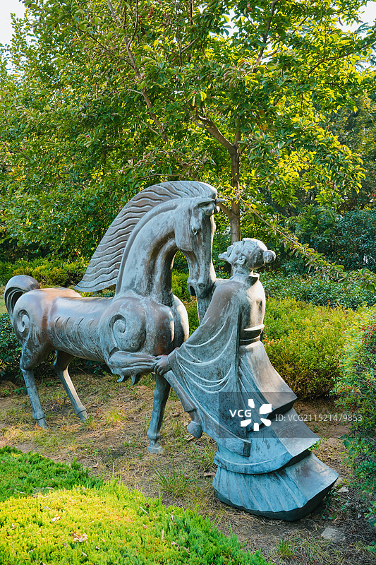 伯乐相马  山东青岛海趣园雕塑图片素材