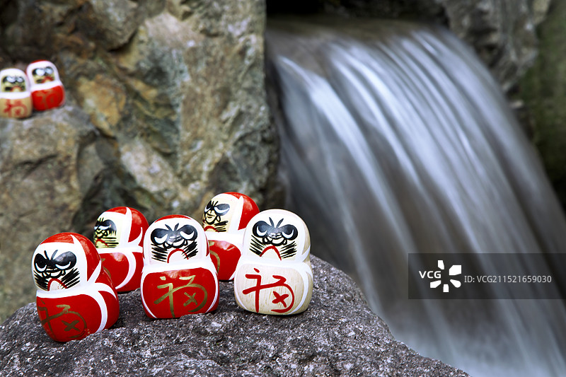 胜尾寺的不倒翁图片素材