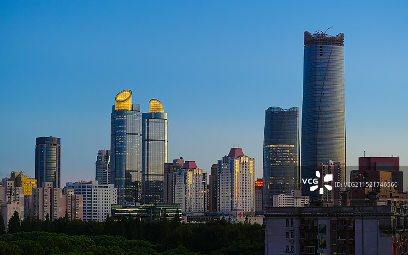 上海徐家汇城市天际线特写图片素材