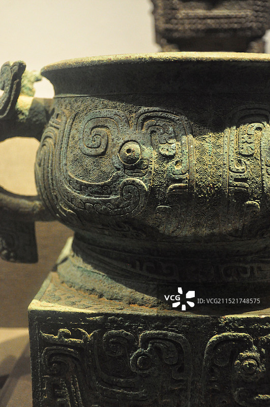 陕西历史博物馆 西周王作仲姬方鼎图片素材