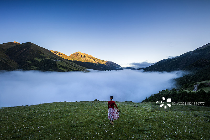 听风观云图片素材