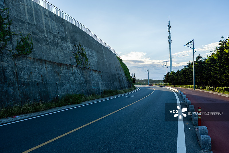 福建·平潭岛|最美环岛公路蜿蜒环绕海岸，展现出无与伦比的自然风光与旅行的自由畅快感图片素材