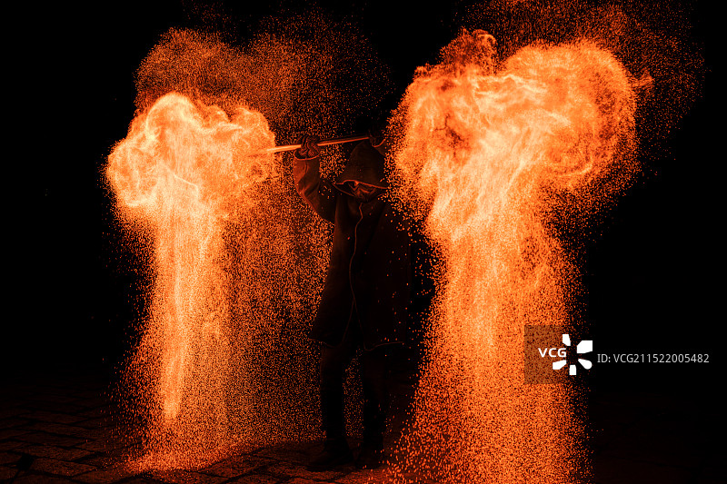 火焰火壶火舞中国非遗传统杂技文化表演图片素材