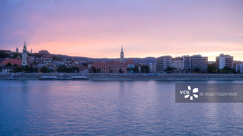匈牙利布达佩斯多瑙河晚霞图片素材