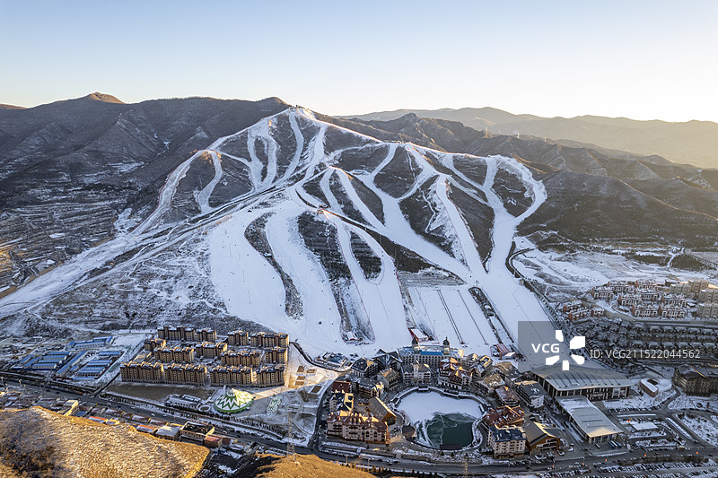 冬季崇礼滑雪场自然风景图片素材