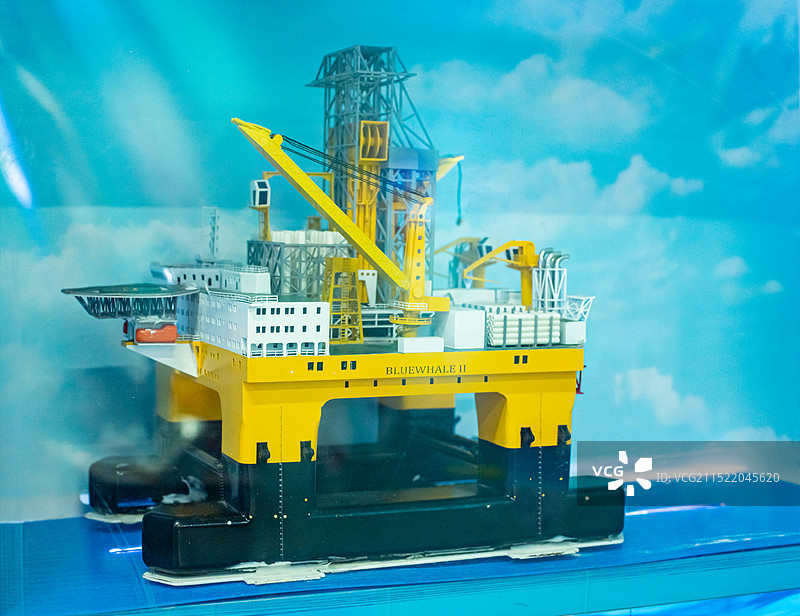 中国科技馆拍摄主题，海洋海水中的海上石头钻井平台，室内无人图像摄影图片素材