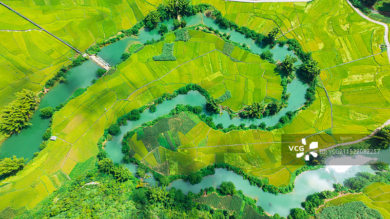 俯瞰广西河池东兰县江平田园风光图片素材