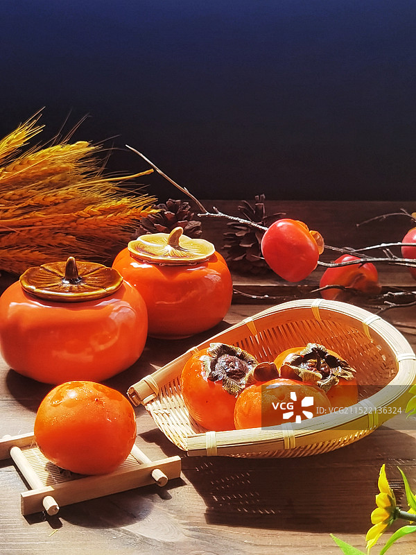 静物美食~柿子愿我们柿柿如意事事顺心！图片素材