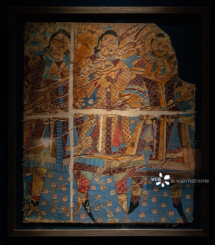 新疆喀什博物馆藏克孜尔石窟第104窟龟兹人供养人像图片素材